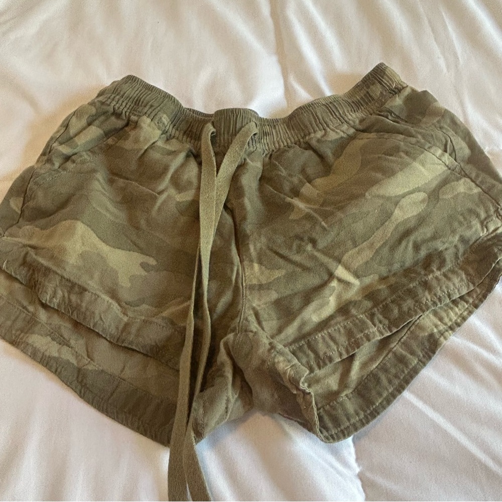 Camo soft shorts